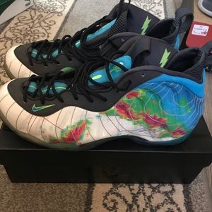 Men’s Nike foams